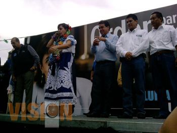 Boicotean priístas evento de Luisa María Calderón