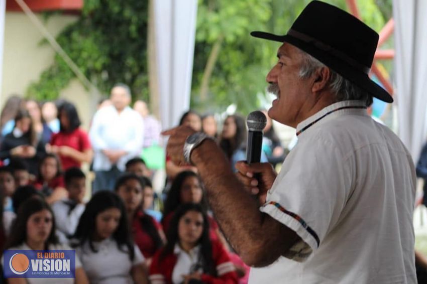 Fundación Mireles promueve diálogos por la paz entre jóvenes de Uruapan 