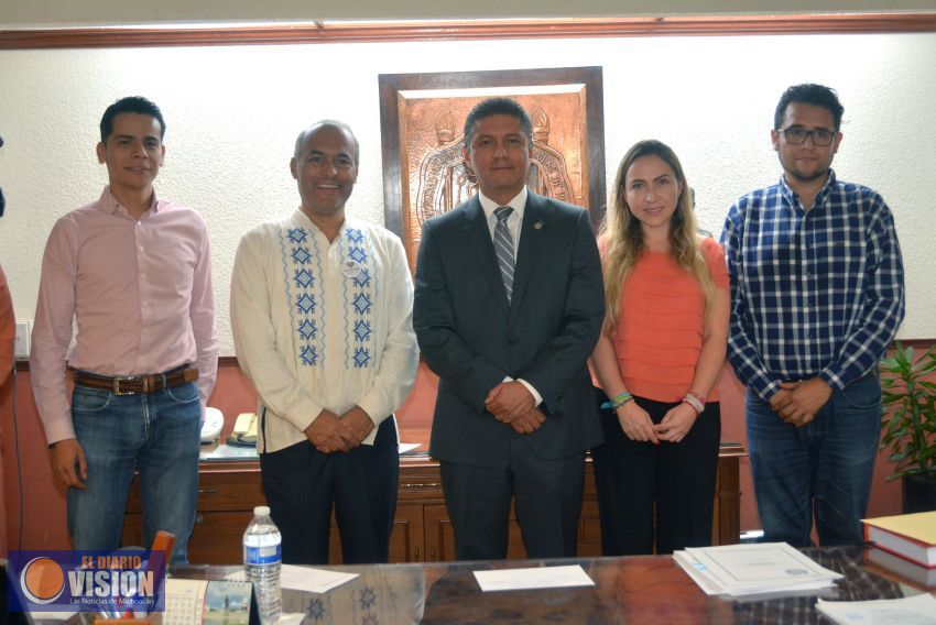 Se reúnen Rector y Secretario del Migrante.