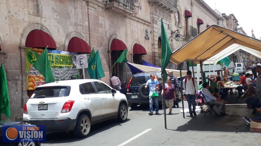 Toman oficinas del SAT, en demanda de recursos para el campo