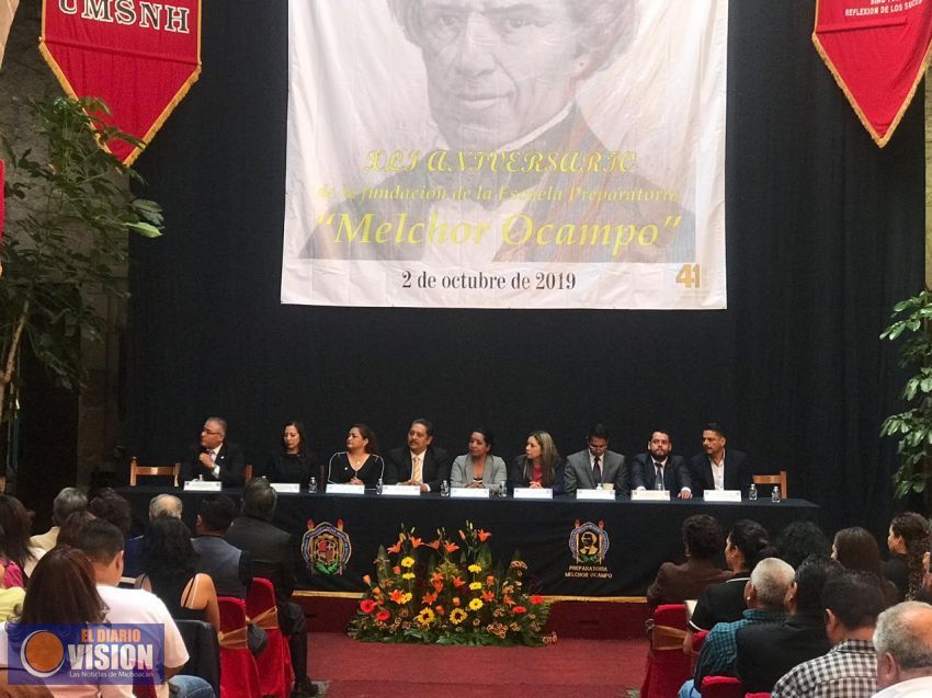 Conmemoran el XLI Aniversario de la Preparatoria Melchor Ocampo