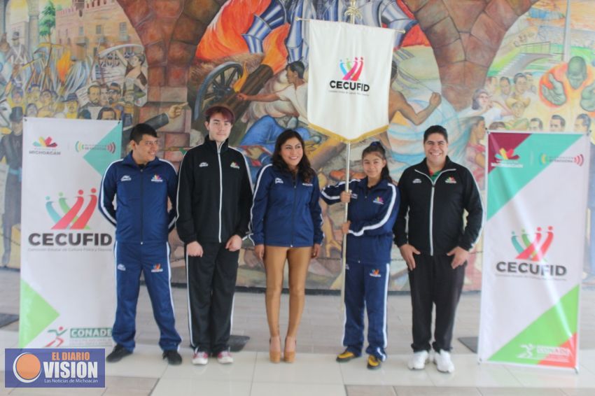 Abanderan a michoacanos que competirán en el  Mundial de Wushu
