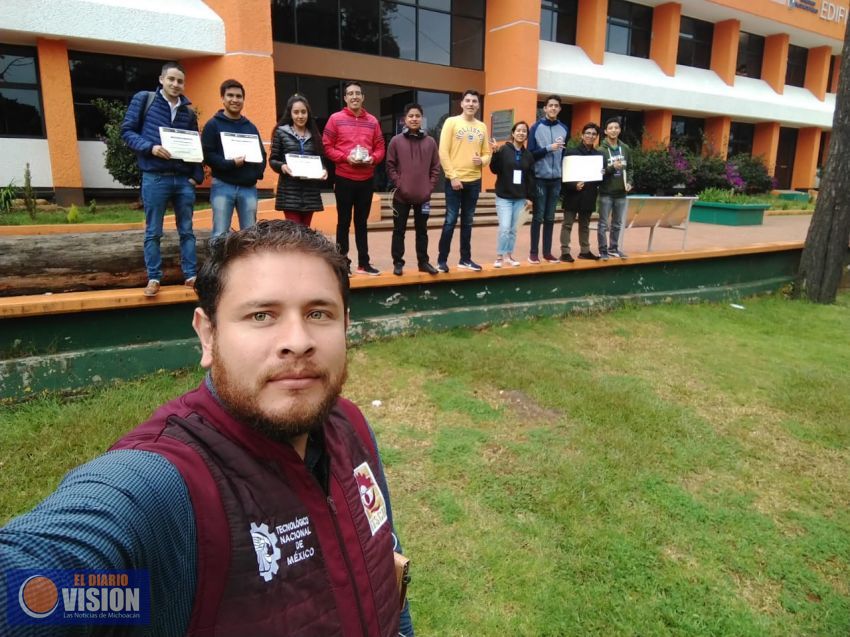 Tec Ciudad Hidalgo gana los dos primeros lugares en Robótica 