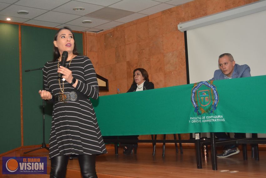 Vinculación entre UMSNH y sociedad se fortalece con el Servicio Social: Ana Teresa Malacara