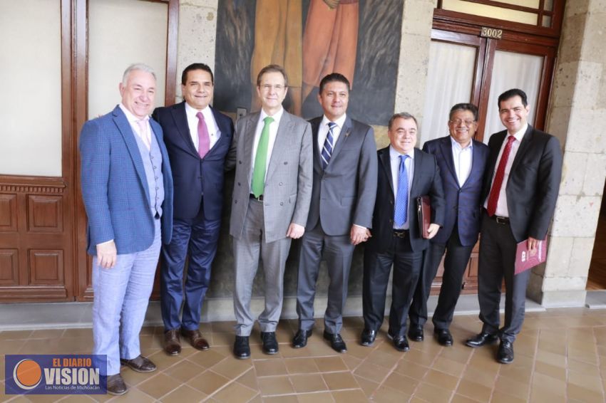 Histórica reunión entre Rector de la UMSNH y el titular de la SEP, Esteban Moctezuma 