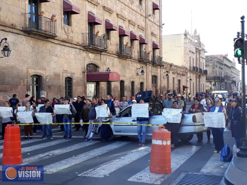 SUEUM protesta y bloquea Avenida Madero 