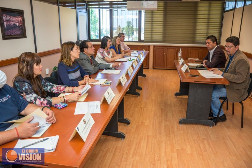 Rector Raúl Cárdenas toma protesta a los integrantes del Comité de Salud Institucional de la UMSNH 