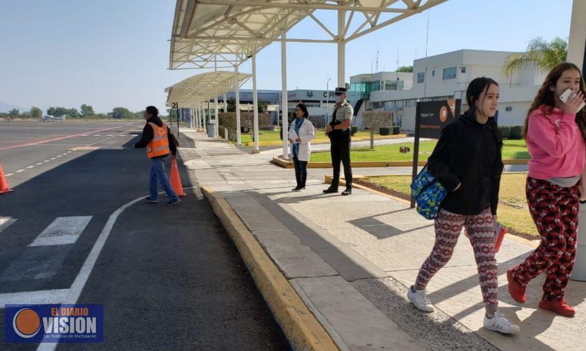 Aeropuerto de Morelia opera de manera normal, pero con las medidas sanitarias necesarias 