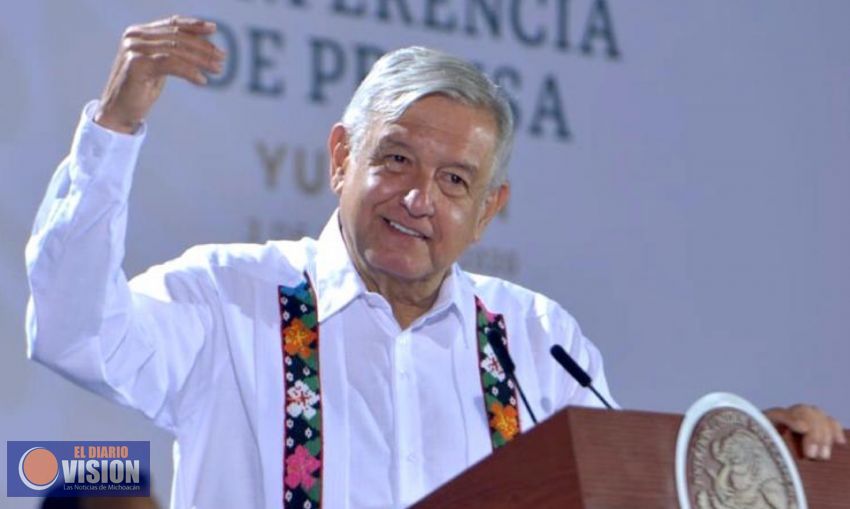 Economía va a tocar fondo en trimestre abril-mayo-junio: AMLO