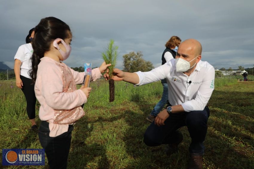 Apoya SEE la creación de un invernadero escolar en Lagunillas, Michoacán