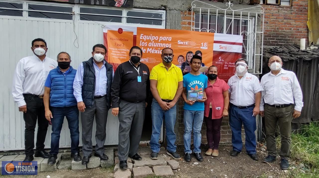 SNTE Michoacán, beneficiará a 67 familias con la campaña de donación de aparatos electrónicos 