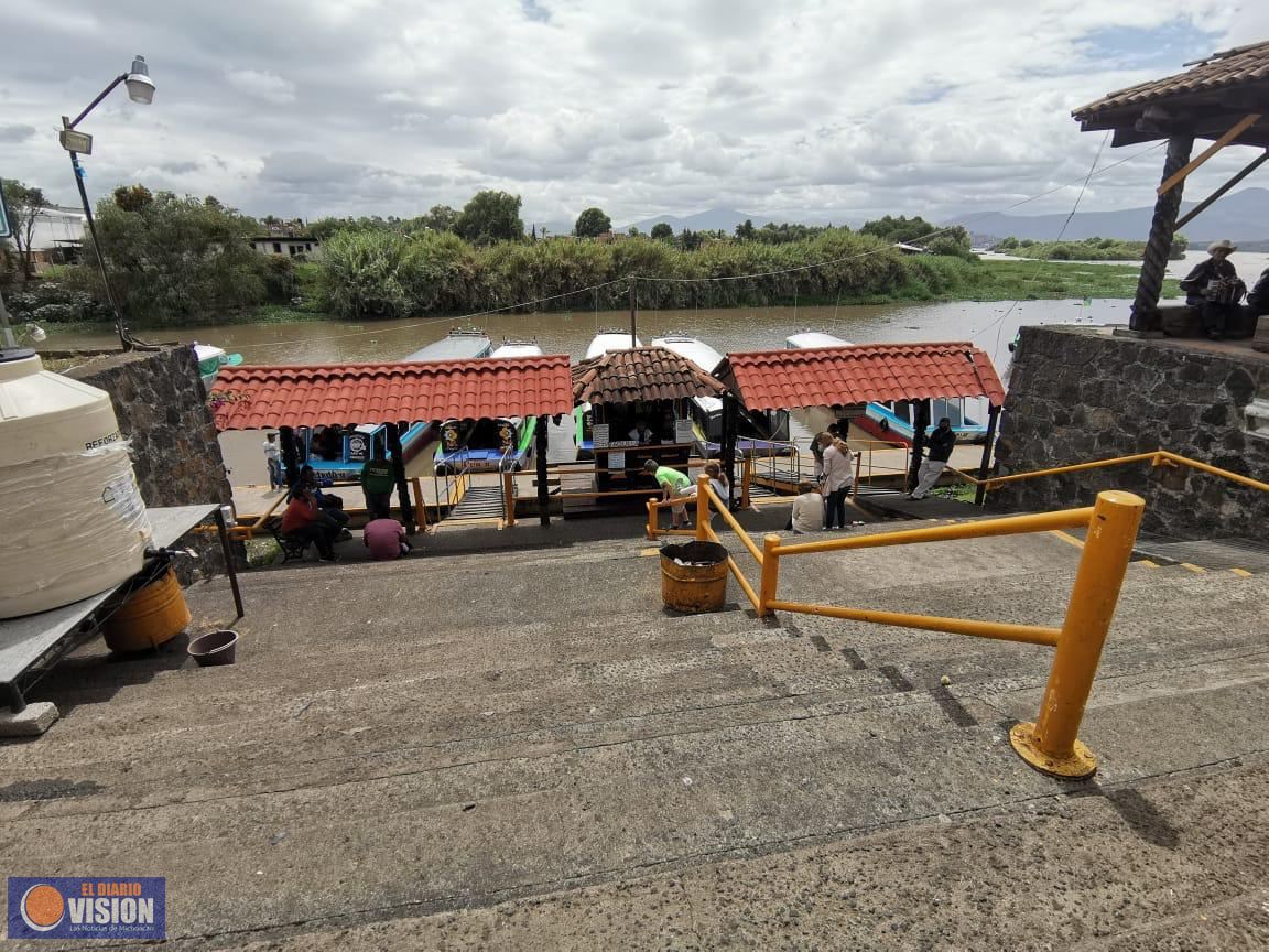 Con acceso restringidos embarcaderos e islas de la zona lacustre