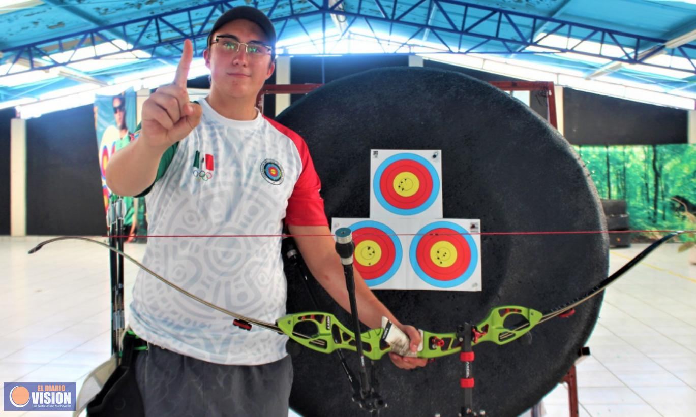 El arquero michoacano Ángel Alvarado es campeón del Online Archery Cup de las Américas