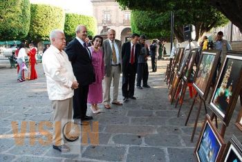 Inaugura Alcalde exposición  “Morelia señorial” del fotógrafo Samuel Herrera Delgado