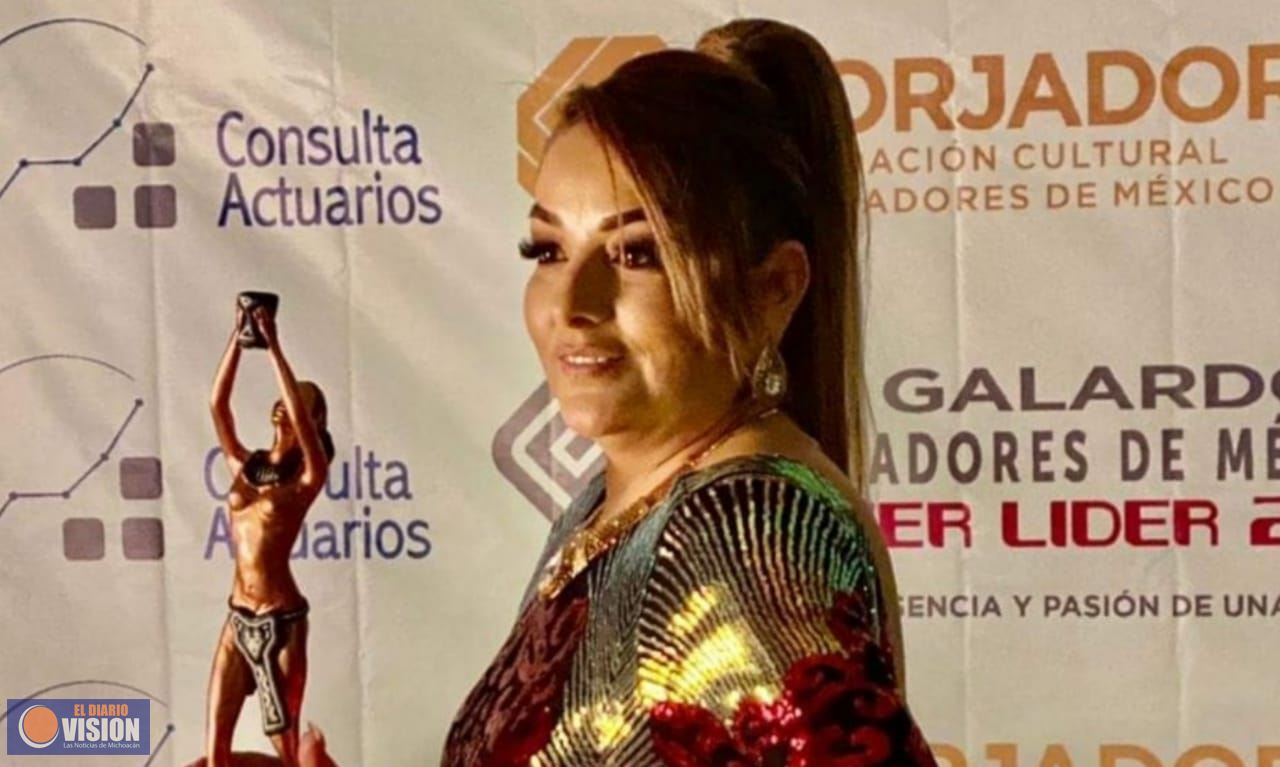 Galardonan a Leticia Valenzuela Cortés, con el Galardón Nacional a la Mujer Líder 2021