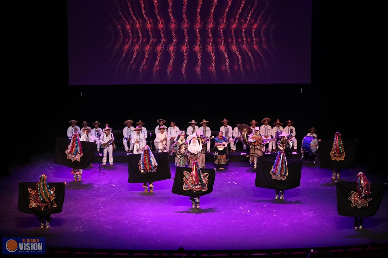 Música y danza de Michoacán suenan por primera vez en el Teatro Mariano Matamoros