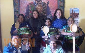 Entrega Yolanda Ruiz premios a las atoleras de Tarecuato