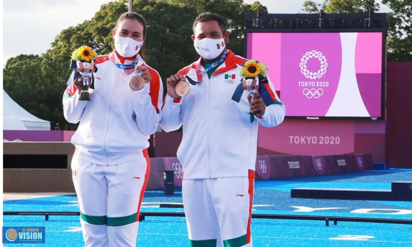 Alejandra Valencia y Luis Álvarez dan la primera medalla a México en Tokio 2020