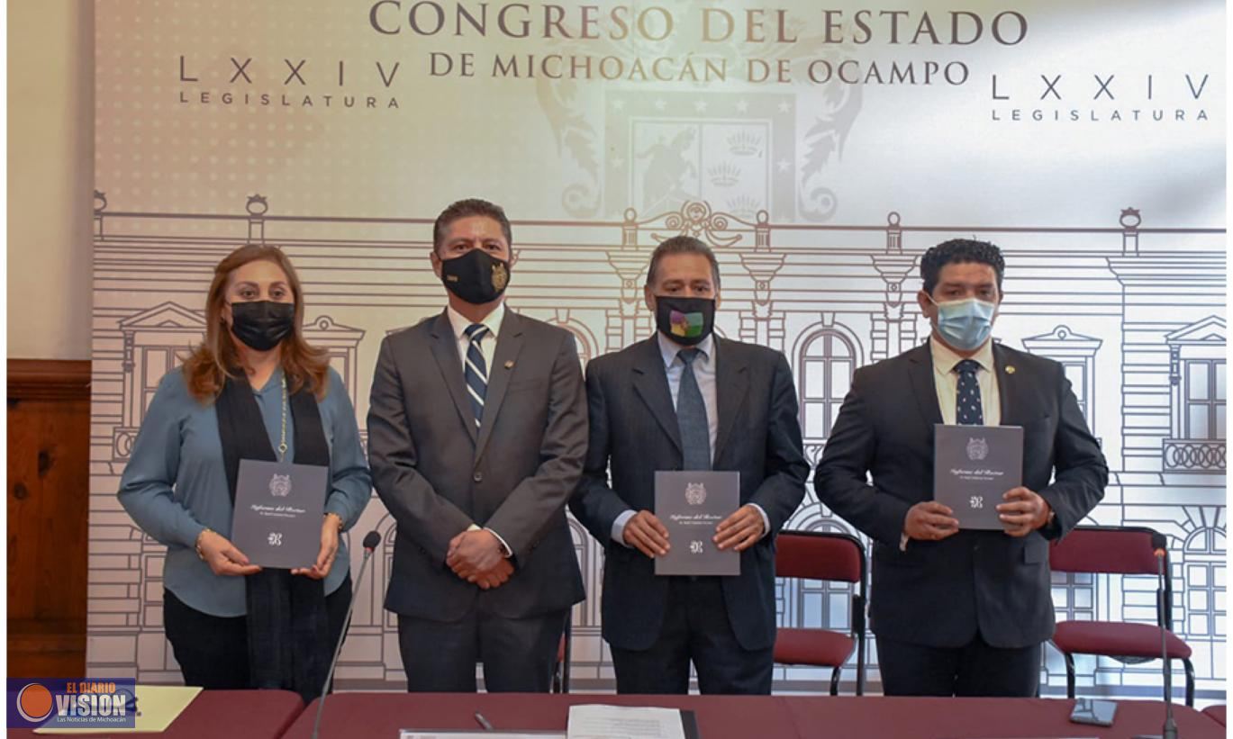 Recibe Congreso del Estado informe anual de la UMSNH