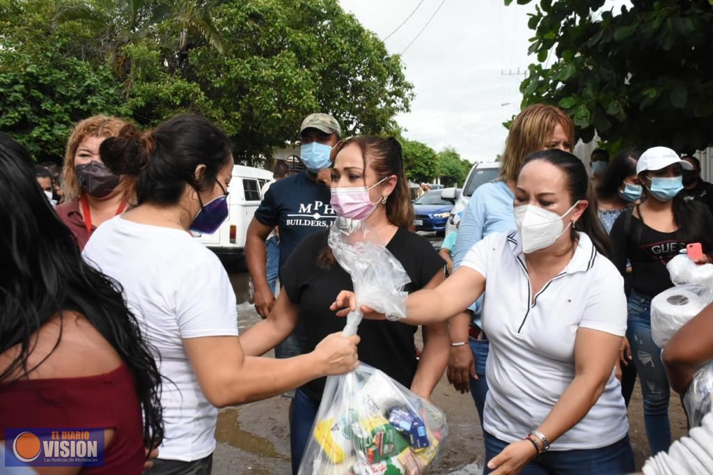 Entrega Grisel Tello más de 5 toneladas de víveres en municipios afectados por huracán Nora