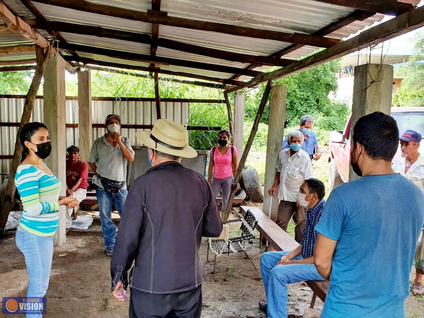 Fanny Arreola se reúne con la Unión de Veladores Los Pajaritos