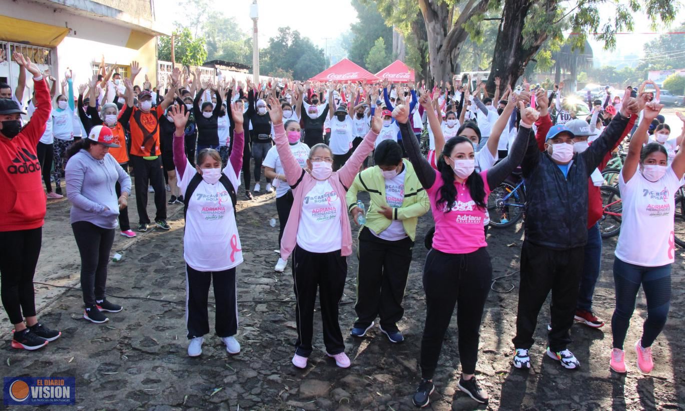 Adriana Hernández promueve la actividad física para prevenir el cáncer de mama