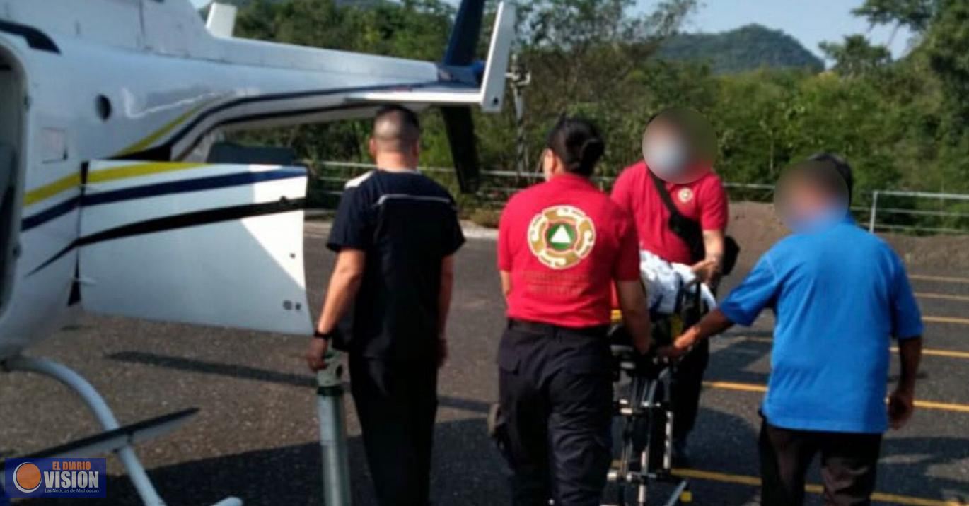 SSP y SSM trasladan a menor en helicóptero para su atención médica