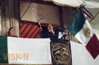 4. Leonel Godoy encabezo ceremonia de Grito de independencia