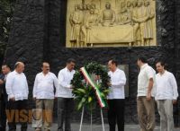 .Leonel Godoy encabezó Desfile Cívico Apatzingán3,