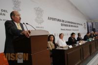 1. Asiste Leonel Godoy  la apertura de la Universidad Virtual