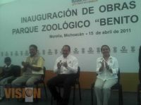 1. Inaugura LGR obras en el zoológico 