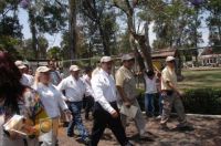 3. Inaugura LGR obras en el zoológico 