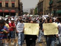 Manifestación de estudinates de la UMSNH, hoy 30 de abril del 2012