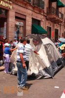 instalan sus casas de campaña en el Centro de la Ciudad