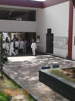 estudiantes entran a medicina