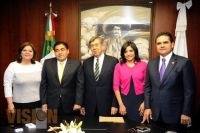 Cuauhtemoc Cárdenas en las instalaciones del Senado