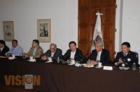 El gobernador se reúne con actores políticos de Michoacán