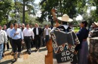 Lo recibieron con tradicional musica