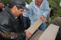 2.Cazares Torres colocó hoy la primera piedra 