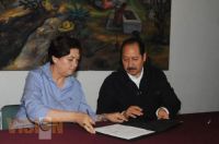 1.FIRMA LEONEL GODOY CONVENIO CON LA UMSNH 