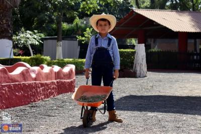 Vive la experiencia de ser granjero por un día en el Zoo de Morelia