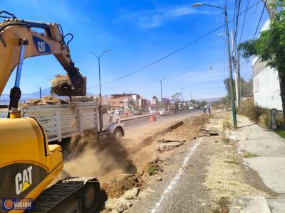 Circula con precaución por la obra del paso superior vehicular de Villas del Pedregal: SCOP