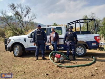 Detenido un hombre que saqueaba agua del lago de Pátzcuaro