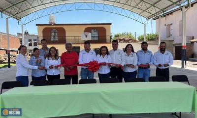 Alcalde Municipal, inaugura Cancha de Usos Múltiples en Naranja de Tapia