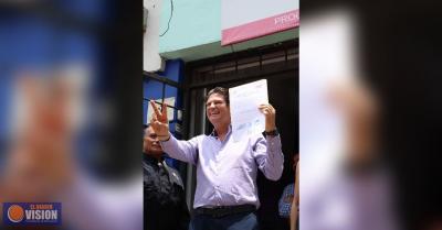 Recibe Alfonso Martínez, constancia de mayoría como Presidente electo