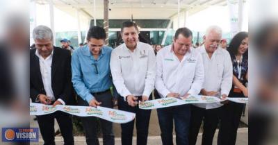 Nacho Campos, preside inauguración de curso de Nutrición en Aguacate