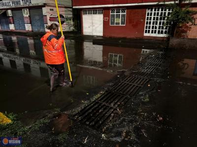 Llama Protección Civil Michoacán a no tirar basura para prevenir inundaciones