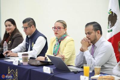 A construir la Universidad del mañana, llama rectora Yarabí Ávila a consejeras y consejeros alumnos