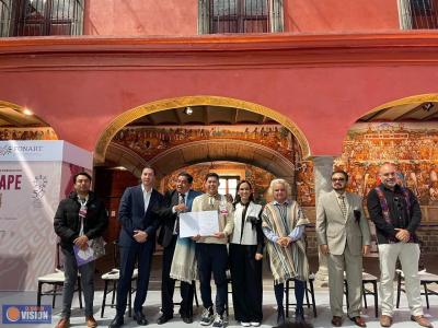 Artesanos michoacanos ganan tercer lugar y mención en Concurso Nacional del Sarape