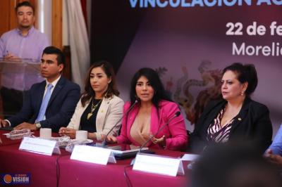 Vanhe Caratachea plantea plataforma digital a comunidad migrante en Encuentro Binacional